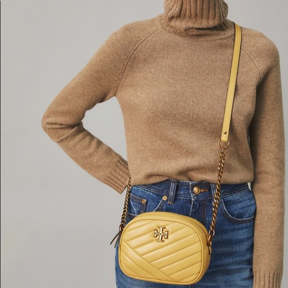 SOLD⛔️Authentic TORY BURCH Quilted leather logo zip top Crosby - Picture 6 of 16